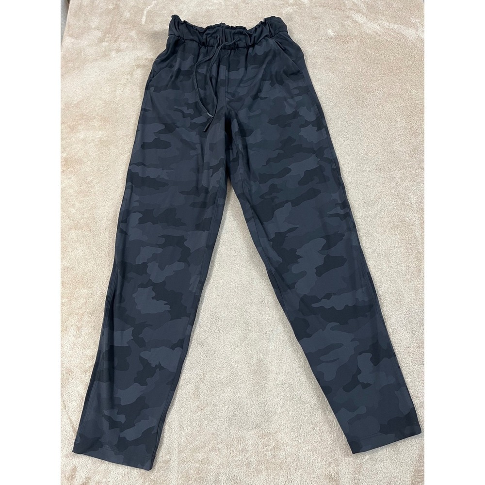 Lululemon Keep Moving Pant 7/8 High-Rise Women Size 2 Small Camo Gym Yoga EUC